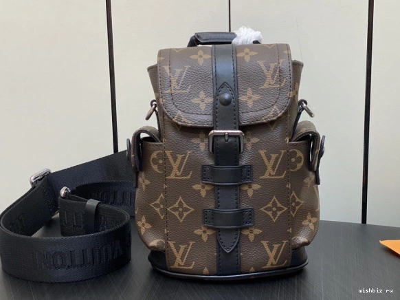 WIS VUITTON Nano Christopher LOUIS 0901
